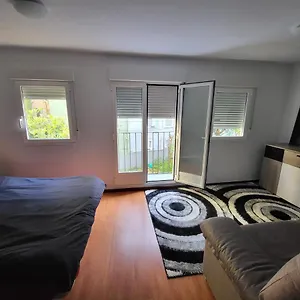 https://anny-puerto-chico.bilbaohotelsspain.com
